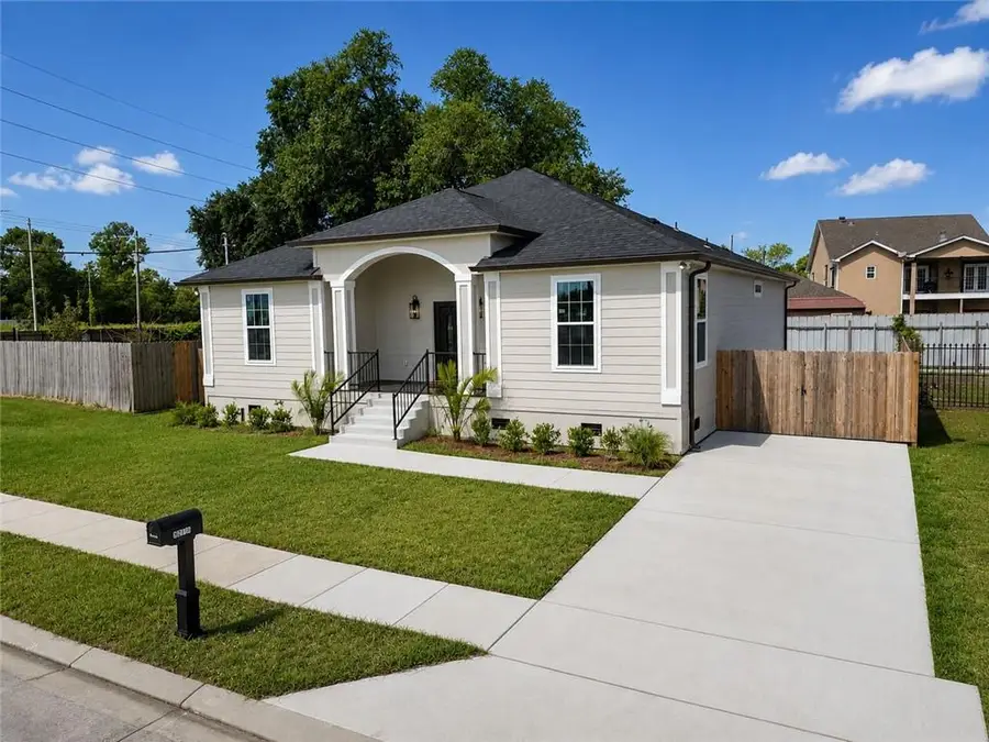 4710 Sherwood Drive, New Orleans, LA 70128 - #2