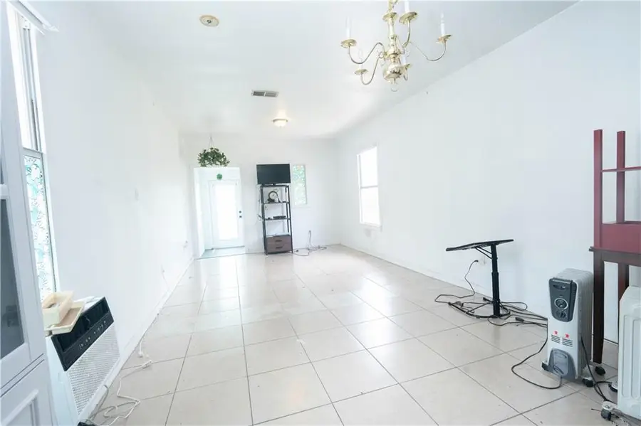 2925 Hollygrove Street, New Orleans, LA 70118 - #3