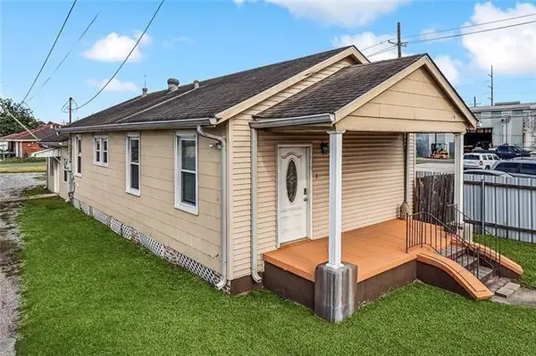 419 W Saint Bernard Highway, Chalmette, LA 70043