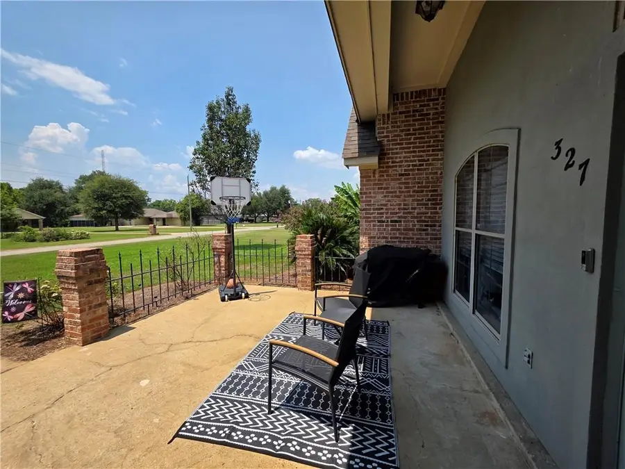 327 Fulton Road, Natchitoches, LA 71457 - #3