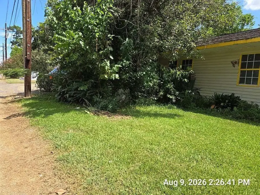 827 W Grolee Street, Opelousas, LA 70570 - #2