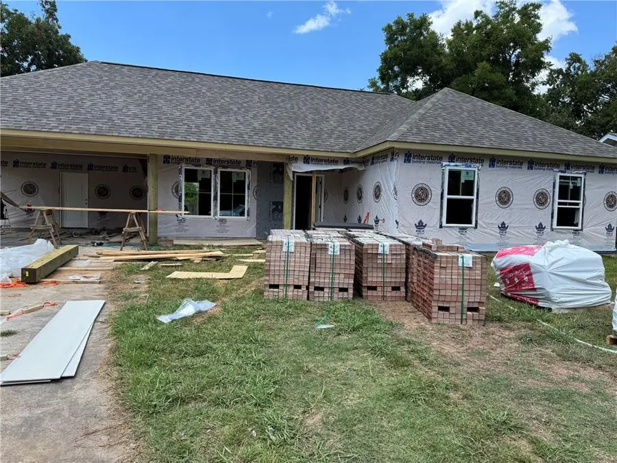 3219 Redwood Drive, Alexandria, LA 71301 - #2