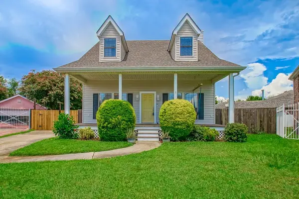 140 Chatelain Court, New Orleans, LA 70128