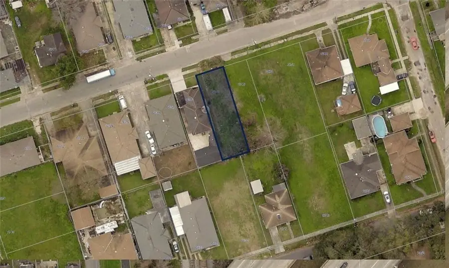 6042 Kuebel Drive, New Orleans, LA 70126 - #2