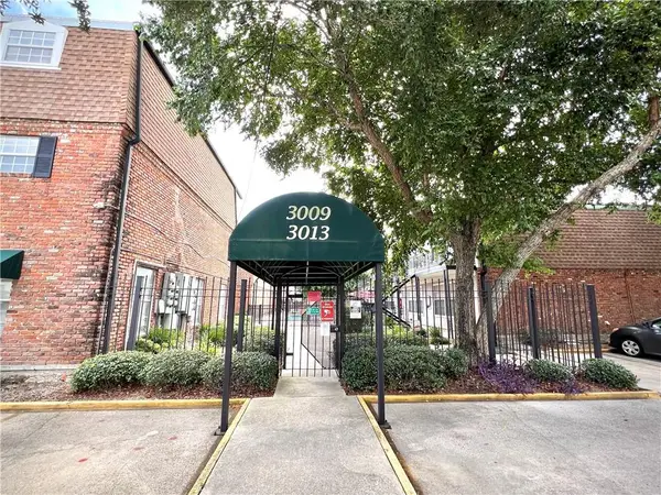 3013 Ridgelake Drive #201, Metairie, LA 70002