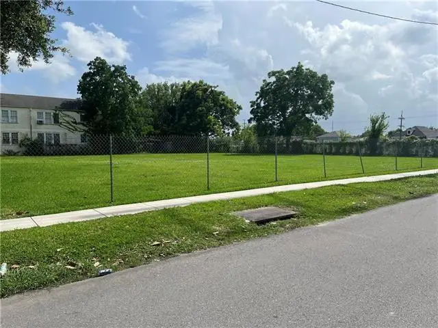 4336 Elysian Fields Avenue, New Orleans, LA 70122 - #2
