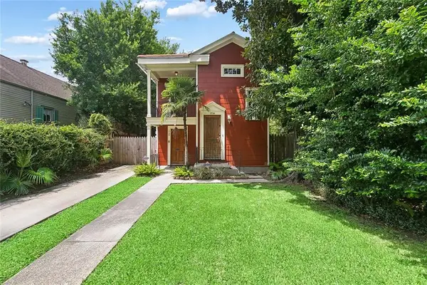 1736 Bordeaux Street, New Orleans, LA 70115