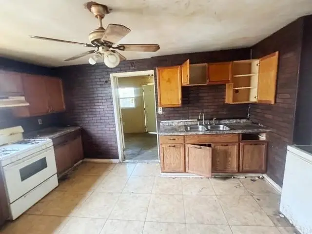 706 Independence Street, New Orleans, LA 70117 - #3