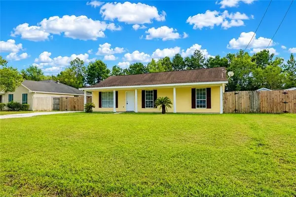 172 S Cherrywood Lane, Pearl River, LA 70452