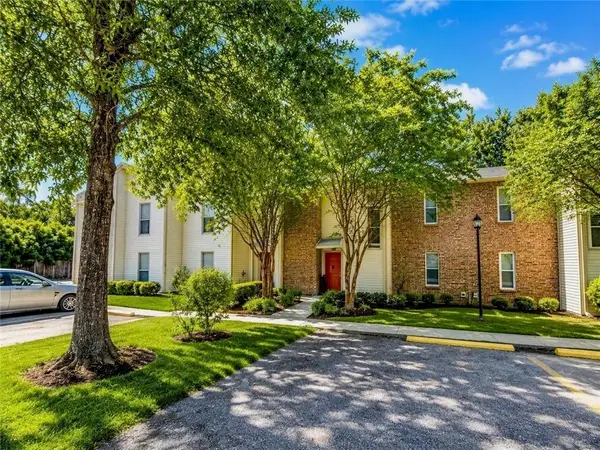 207 Parkview Boulevard #207, Mandeville, LA 70471