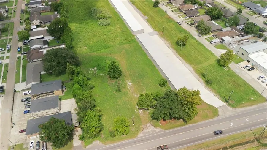 909 E Saint Bernard Highway, Chalmette, LA 70043 - #2