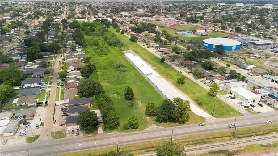 909 E Saint Bernard Highway, Chalmette, LA 70043 - #3