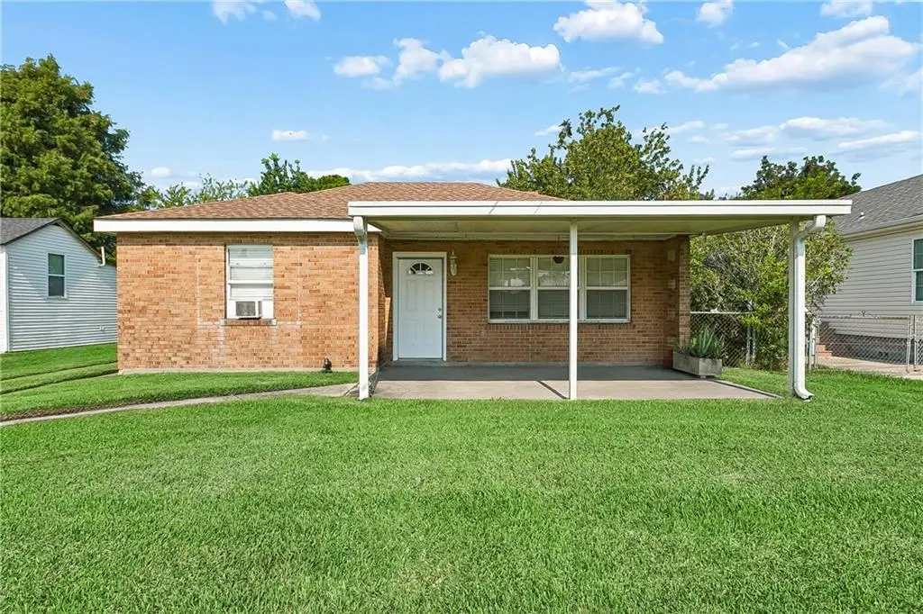 2200 Stander Place, Chalmette, LA 70043 - #1