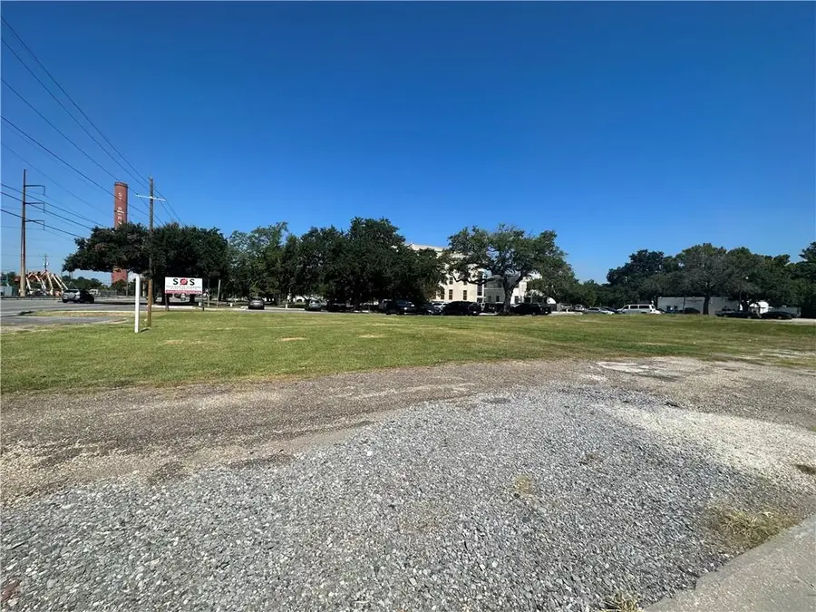 1001-1007 W Saint Bernard Highway, Chalmette, LA 70043 - #2