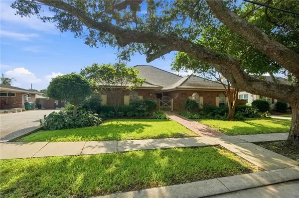 1049 Sena Drive, Metairie, LA 70005