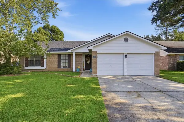 408 W Lake Catahoula Court, Slidell, LA 70461