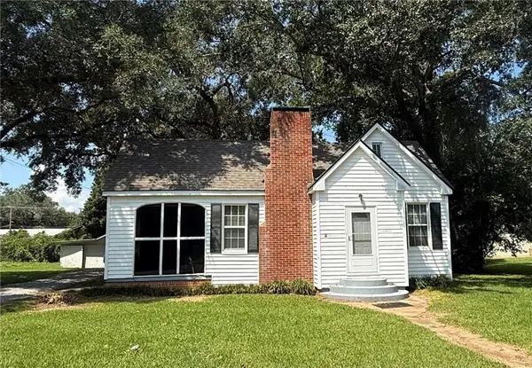 1805 St. Martin Street, Lecompte, LA 71346