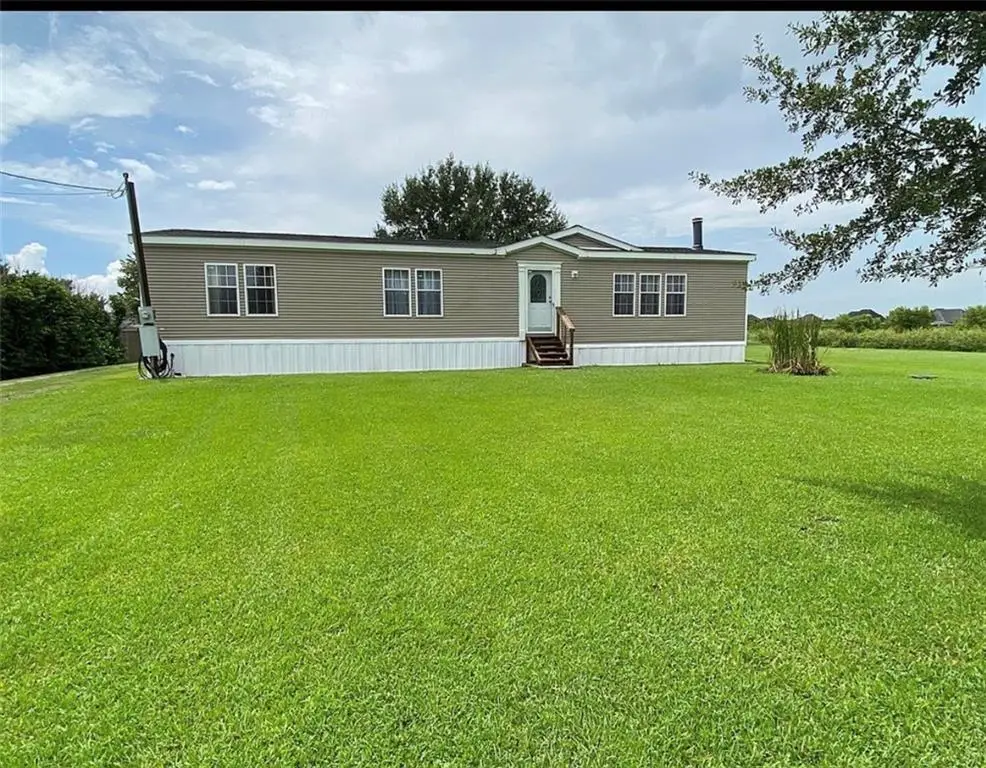 102 S Dennis St, Thibodaux, LA 70301 - #1