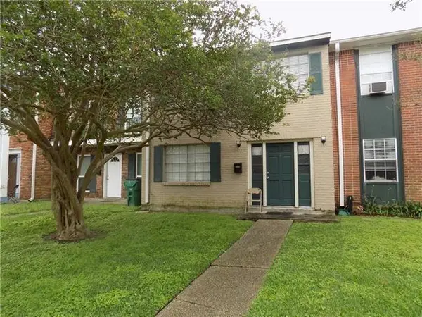 62 New England Court, Gretna, LA 70053