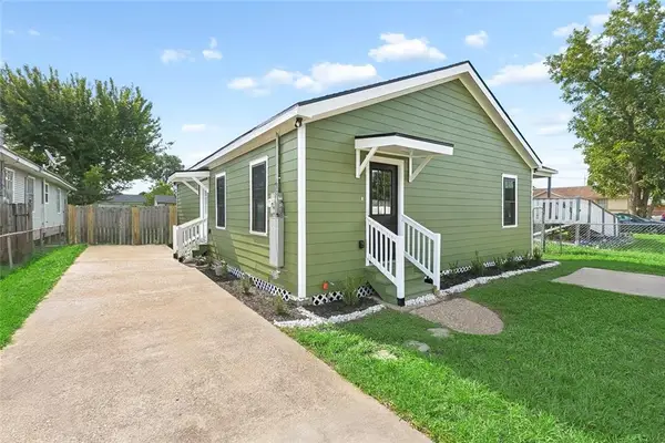 1107 S Upland Avenue, Metairie, LA 70003