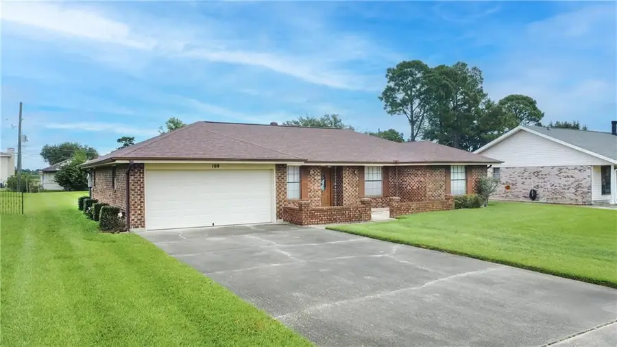 109 Somerset Street, Laplace, LA 70068 - #2