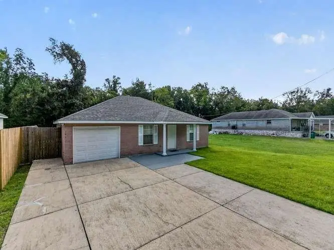 556 Magnolia Avenue, La Place, LA 70068 - #2
