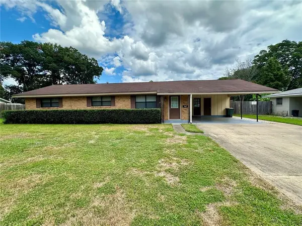1813 Plantation Drive, Alexandria, LA 71301
