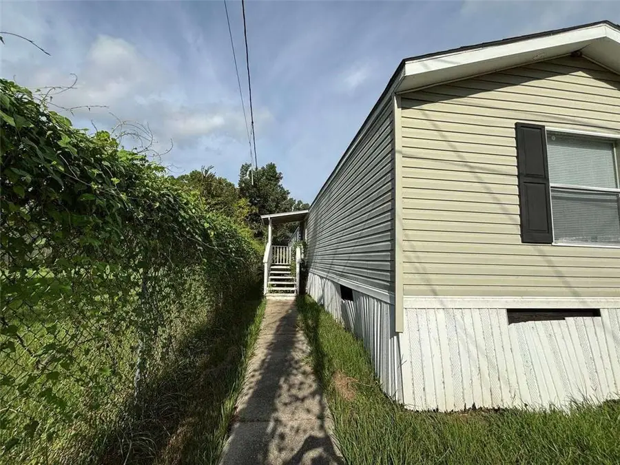 901 S George Avenue, Gonzales, LA 70737 - #2