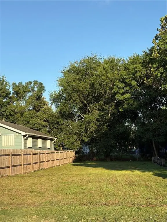 1335 Flood Street, New Orleans, LA 70117