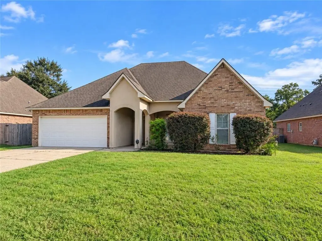 816 Woodsprings Court, Covington, LA 70433 - #1