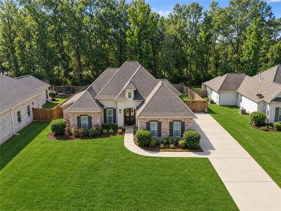 725 Poplar Creek Court, Covington, LA 70433 - #2