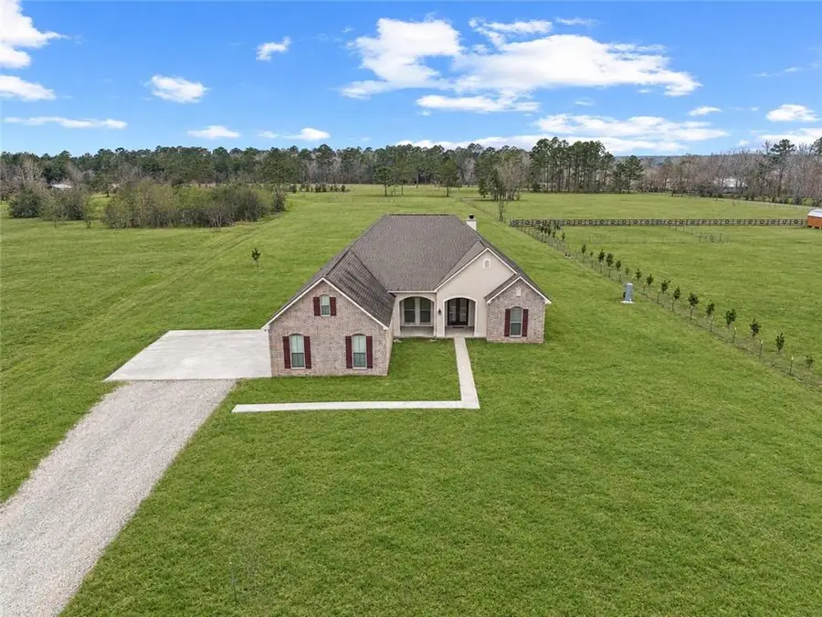 80267 Railroad Avenue, Bush, LA 70431 - #3