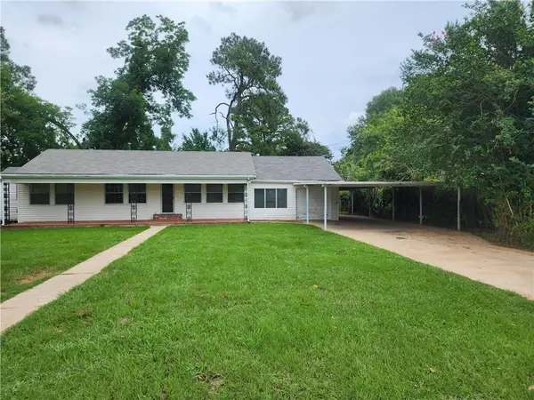 23 Calvert Drive, Alexandria, LA 71303