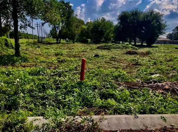 4975 Marque Drive, New Orleans, LA 70127