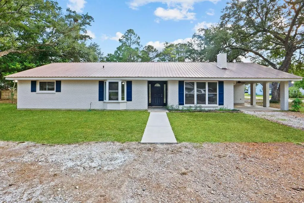 686 Chevreuil Street, Mandeville, LA 70448 - #1