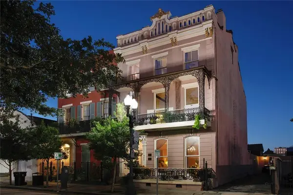842 Camp Street, New Orleans, LA 70130