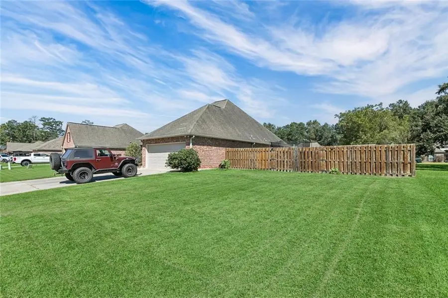 21047 Brighton Cove Drive, Ponchatoula, LA 70454 - #2