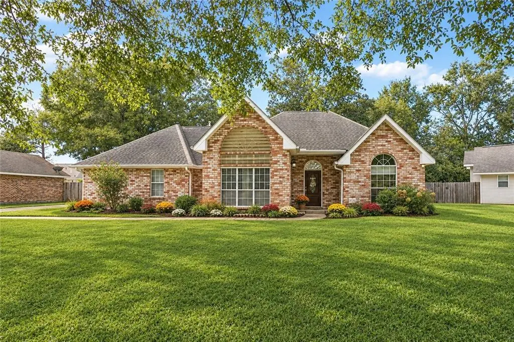 140 Frenchmen Drive, Mandeville, LA 70471 - #1