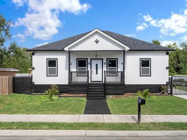 2616 Guerra Street, Violet, LA 70092