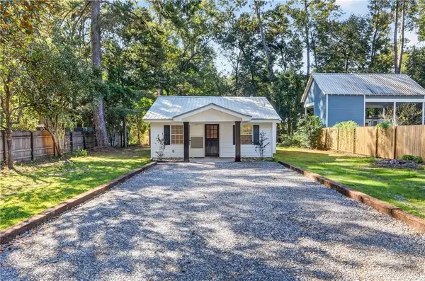 22264 Grover Street, Abita Springs, LA 70420