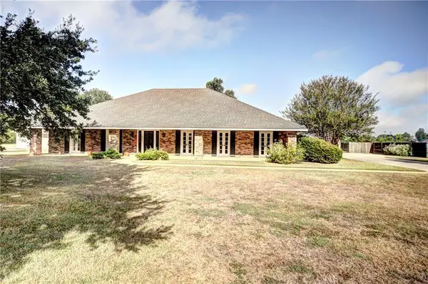 1034 Parkway Drive, Natchitoches, LA 71457