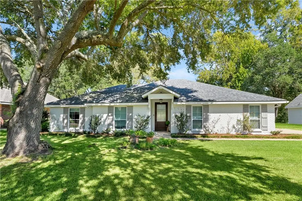 805 Beau Chene Drive, Mandeville, LA 70448 - #1