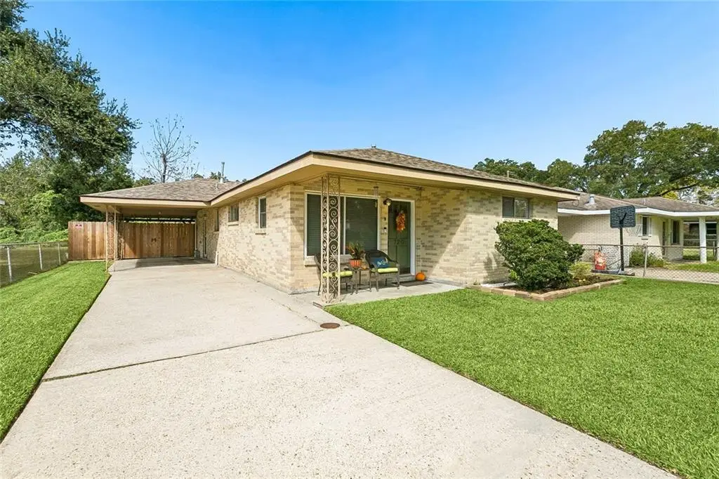 720 Oak Avenue, Westwego, LA 70094 - #1