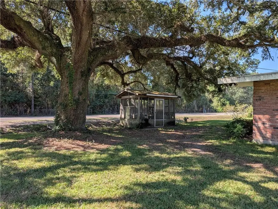 61013 N 15th Street, Lacombe, LA 70445 - #3
