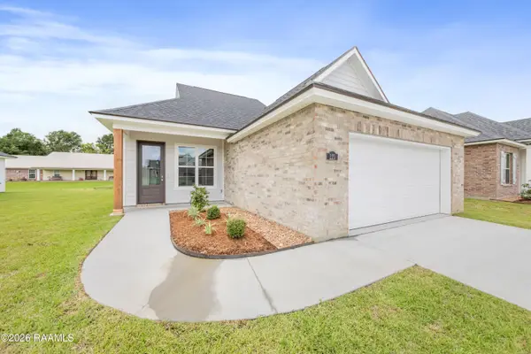 121 Crooked Pine Lane, Scott, LA 70583