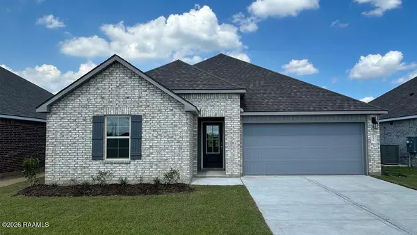 216 Crest Cove Drive, Maurice, LA 70555