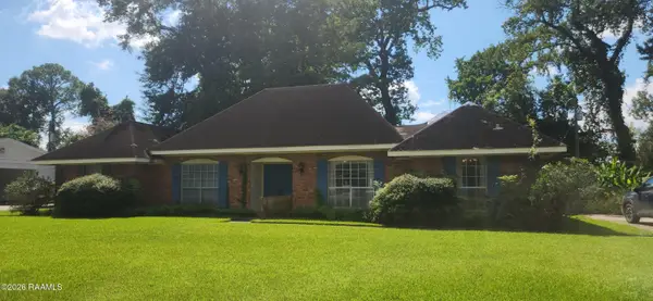 402 Robinhood Circle, Lafayette, LA 70508