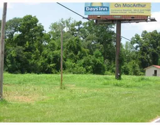 1 Macarthur Drive, Alexandria, LA 71301