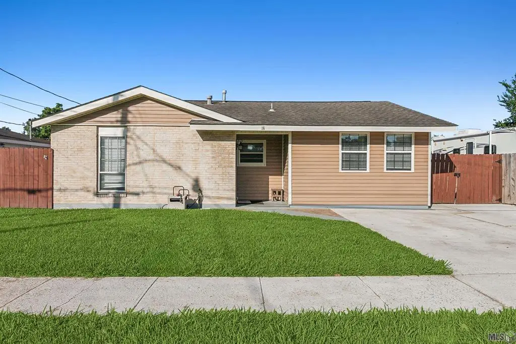 16 Halle Place, Westwego, LA 70094 - Image #1