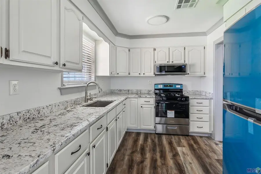 16 Halle Place, Westwego, LA 70094 - Image #2